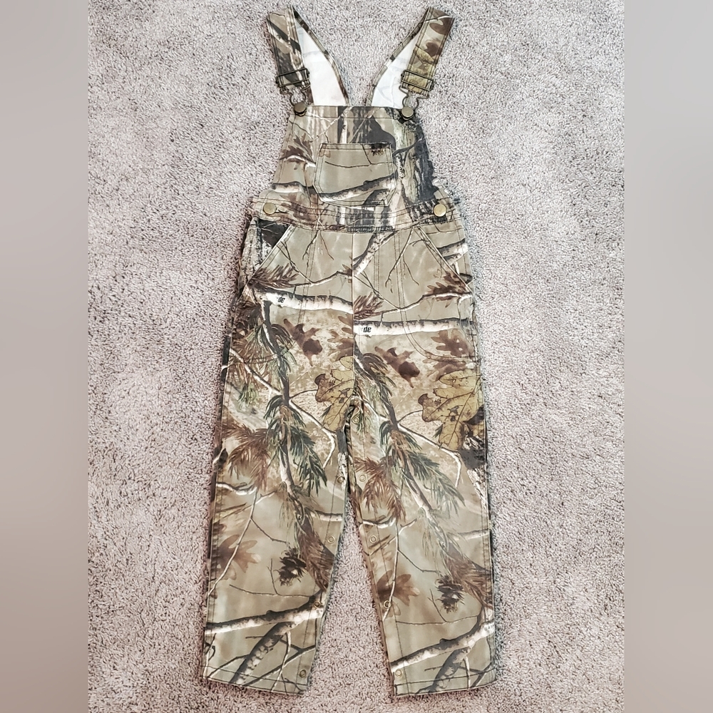 Bass Pro Shops Real Tree 4T Overalls, Snaps on Pant Legs